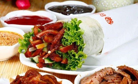 鹵肉卷學(xué)員培訓(xùn)過(guò)程圖